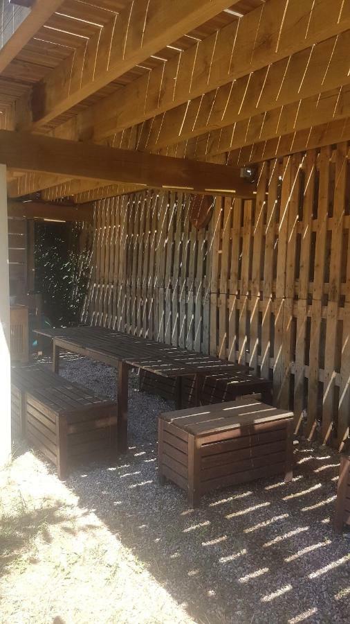 Gite De Mougeres Caux Ngoại thất bức ảnh
